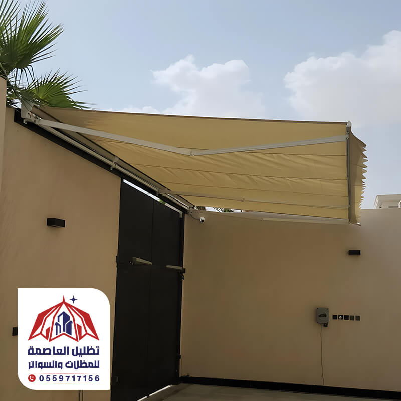مظلات سيارات كهربائية تحكم عن بعد