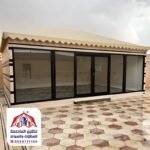 بيوت شعر حديثة فاخرة بواجهة زجاجية